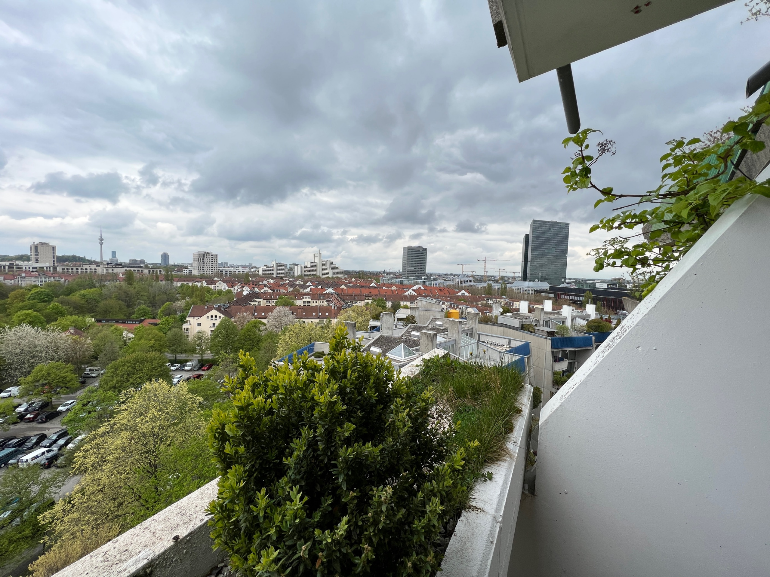 **Preisanpassung** Renoviertes Apartment in Schwabing mit perfektem Blick über München, 80805 München, Apartment